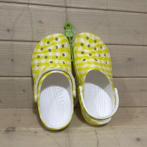 CROCS Yellow and White Sandals Lightweight Foam Comfort